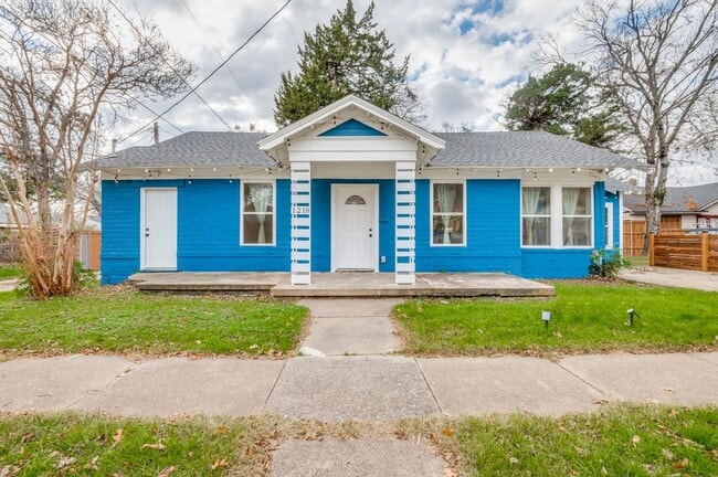 Building Photo - 1218 Ranier St