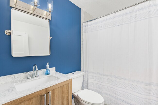 Building Photo - 13920 SE 124th St