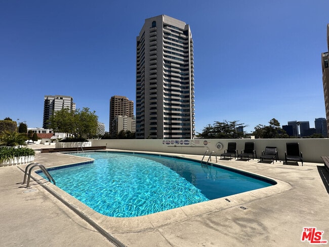Building Photo - 10501 Wilshire Blvd