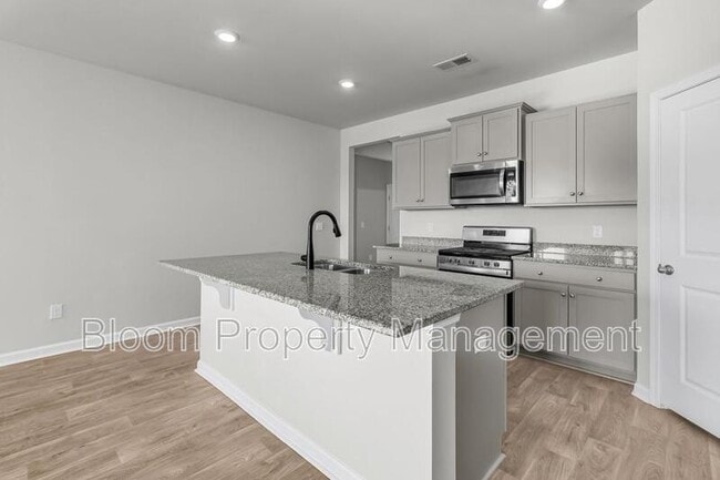 Building Photo - 507 Sybilwood Ln