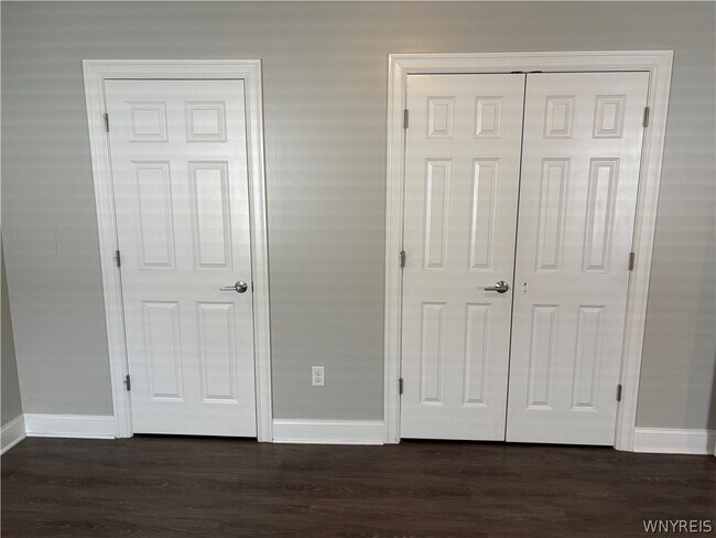 Building Photo - 4226 N Buffalo St