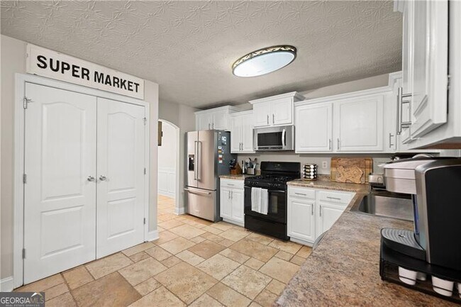 Building Photo - 4945 Cottonwood Tr