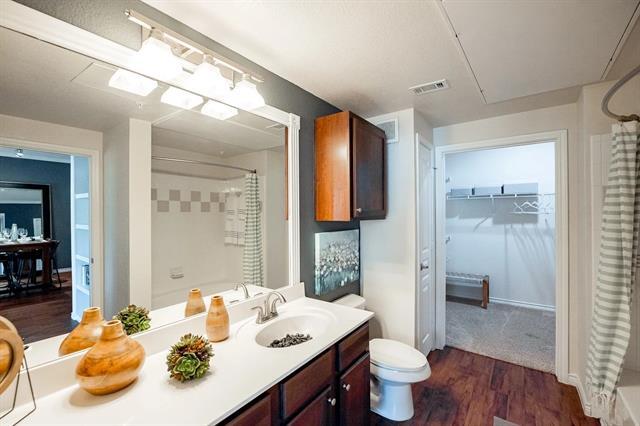 Building Photo - 9900 McNeil Dr