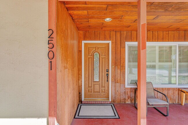 Building Photo - 2501 Linda Vista Avenue