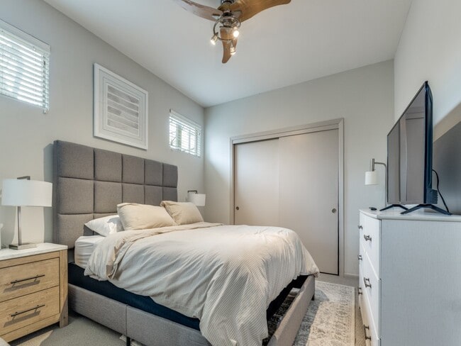 Building Photo - 5219 Kiam St