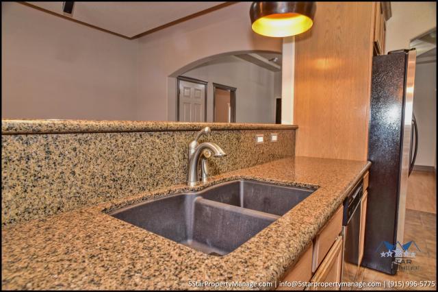 Building Photo - 3 bedroom in El Paso TX 79938