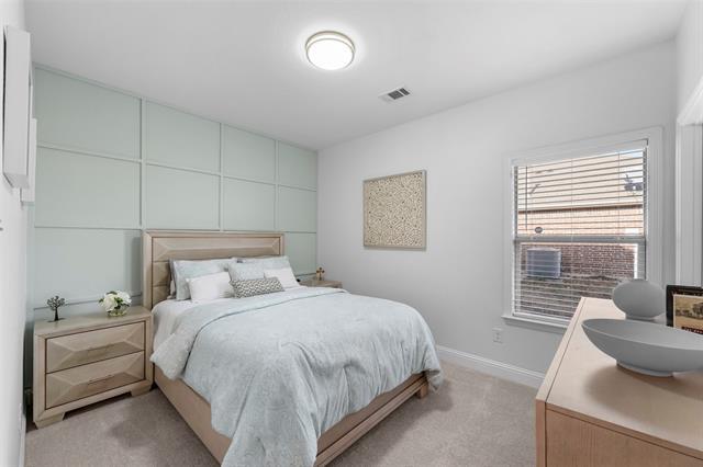 Building Photo - 3233 Clear Springs Dr