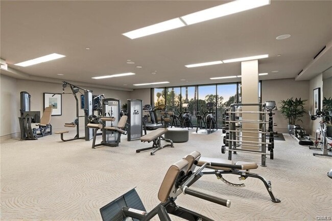 Building Photo - 1447 Santa Barbara Dr