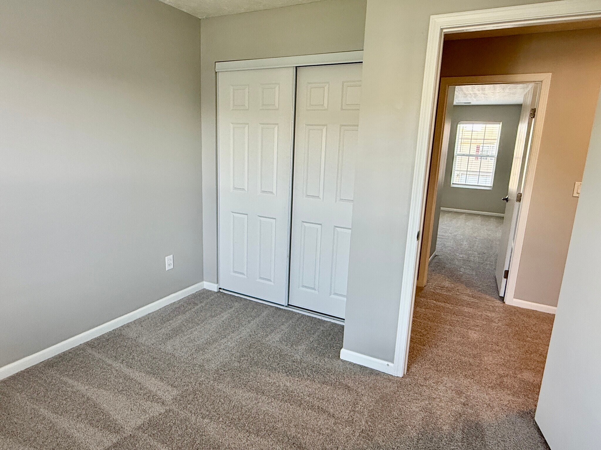 Building Photo - 4681 Grandover Dr