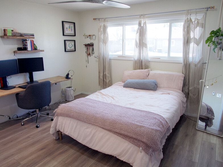 Building Photo - 13660 Red Hill Ave