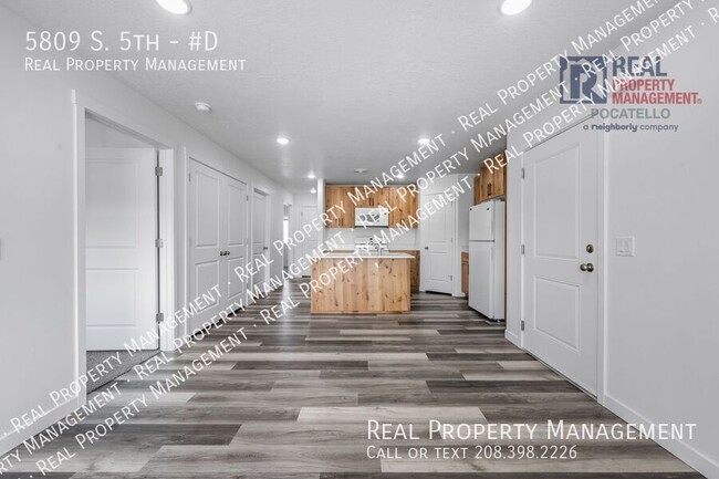 Building Photo - HOLIDAY MOVE-IN SPECIAL - Brand New 3 Bedr...