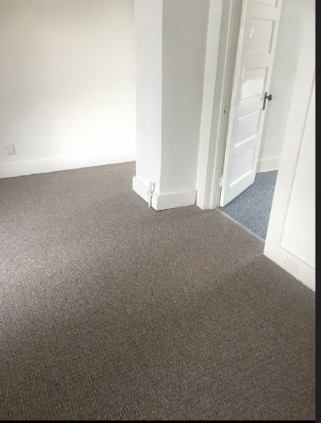 Building Photo - 6 W Shore St