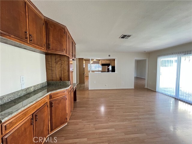 Building Photo - 616 S Archer St