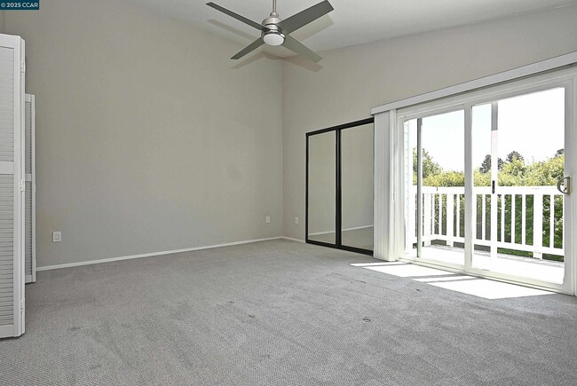Building Photo - 27 Shepardson Ln