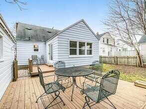 Building Photo - Charming 3BR in SE Grand Rapids