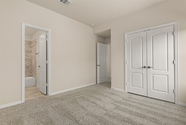 Building Photo - 2425 Village Azalea Dr