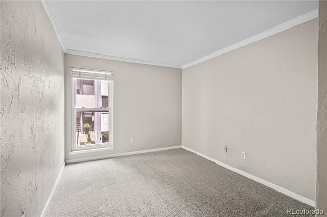 Building Photo - 6410 S Dayton St