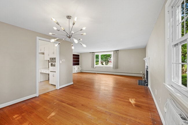 Building Photo - 135 Brookside Rd
