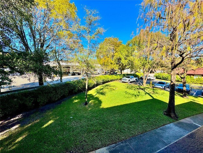 Building Photo - 8632 NW 34th Pl