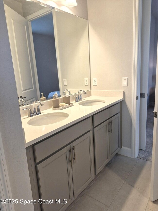 Building Photo - 2779 Pangea Cir