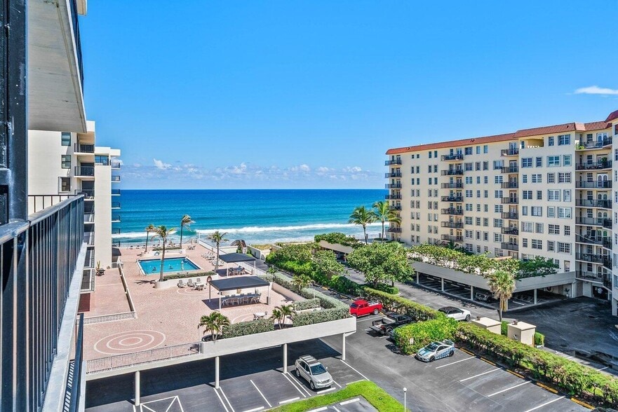 Building Photo - 3460 S Ocean Blvd