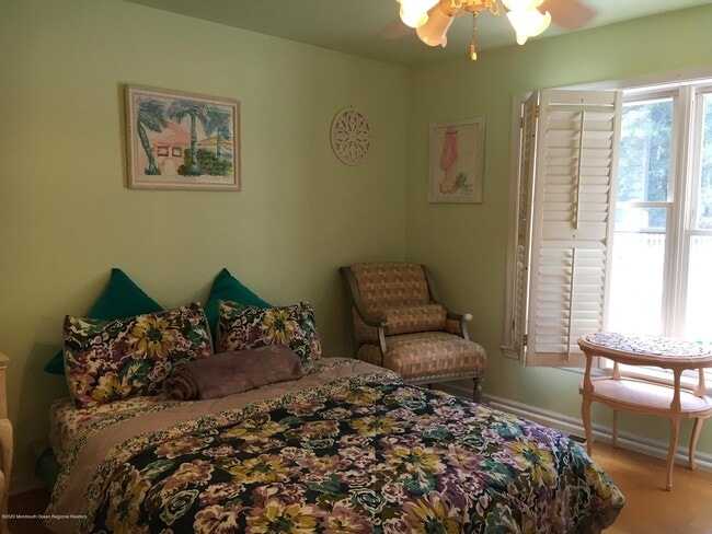 Building Photo - 2215 Old Mill Rd