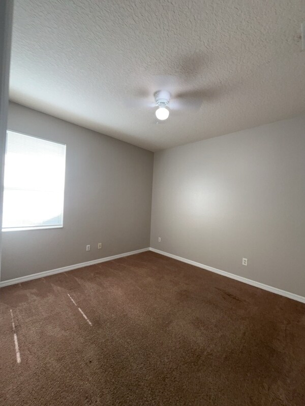 Building Photo - 9672 Piccadilly Sky Way