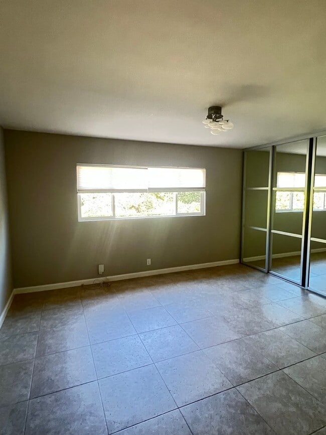 Building Photo - Beautiful Home in Rancho Palos Verde-Sun R...