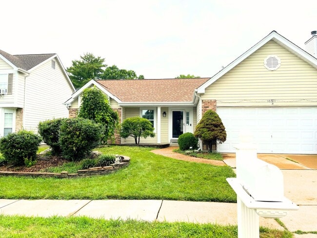 Primary Photo - Stunning 3 Bed 3 Bath Ranch In Chesterfiel...