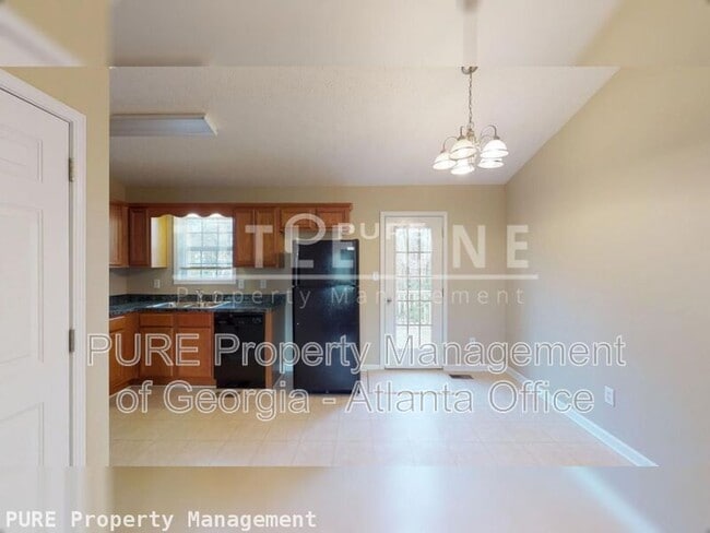 Building Photo - 177 Majesty Dr