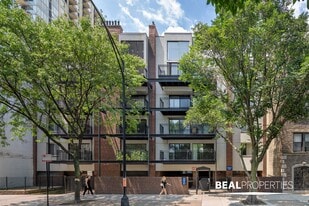 Building Photo - 1220 N LaSalle