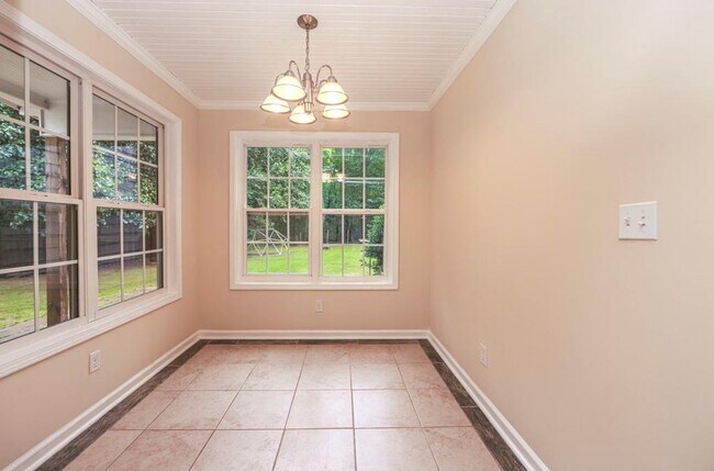 Building Photo - 5377 Fawn Ivey Ln