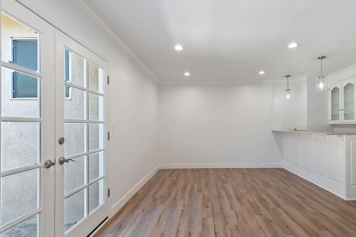 Building Photo - 11555 Duque Dr