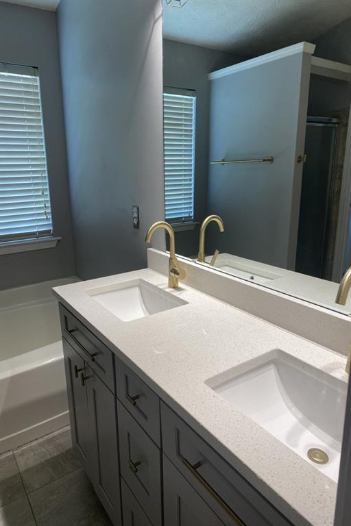 Building Photo - 2860 Golden Club Bend