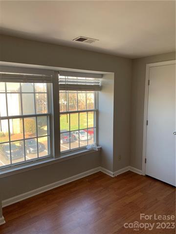 Building Photo - 1649 Arlyn Cir