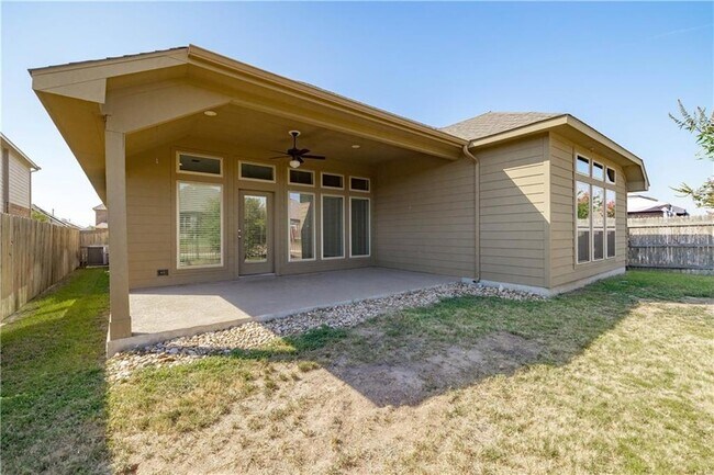 Building Photo - 421 Inspiration Dr