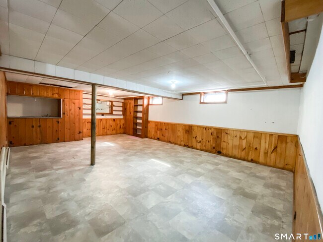 Building Photo - 48 Bagley Rd