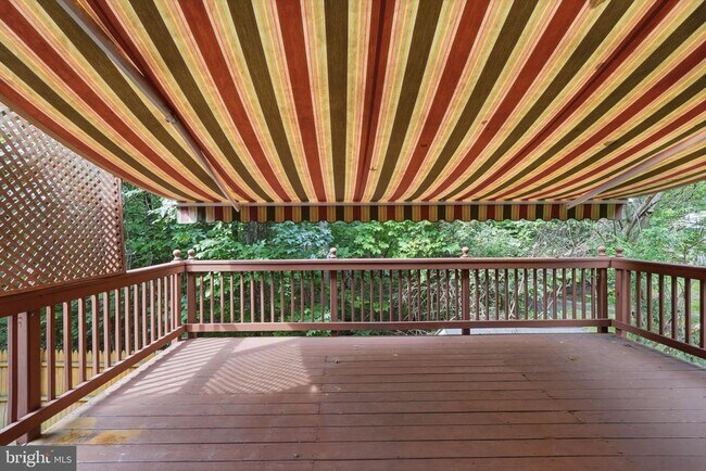 Building Photo - 8562 Tyrolean Way