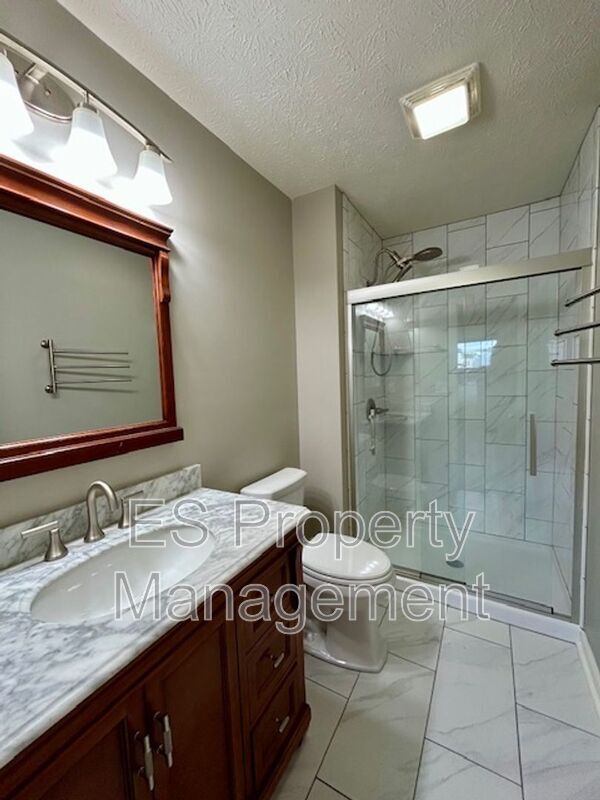 Building Photo - 6021 Morning Dove Dr
