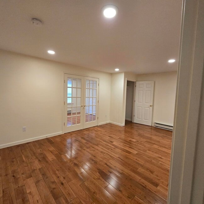 Building Photo - 55 Glen Hill Rd