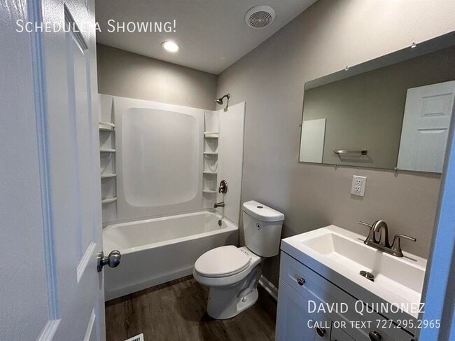 Building Photo - 5715 Heather View Ln