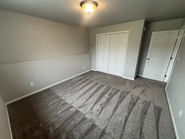 Building Photo - Brand-New 4-Bed Twinhome | 2,180 Sq Ft | S...