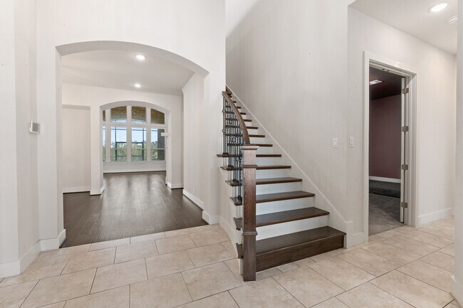 Building Photo - 4008 Canaleta