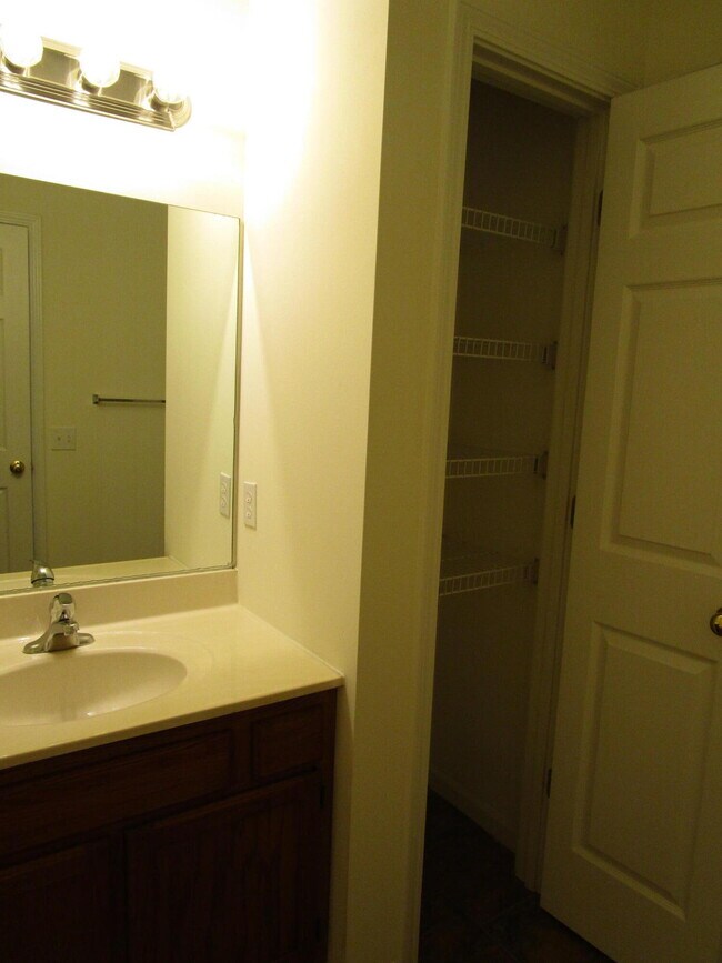 Building Photo - 3540 Prescott Dr