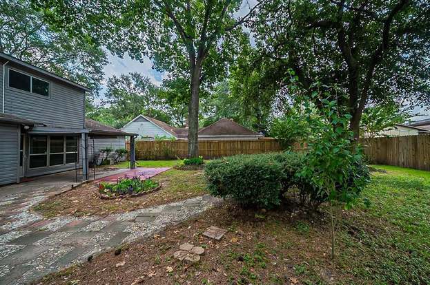 Building Photo - 15111 Gladebrook Dr