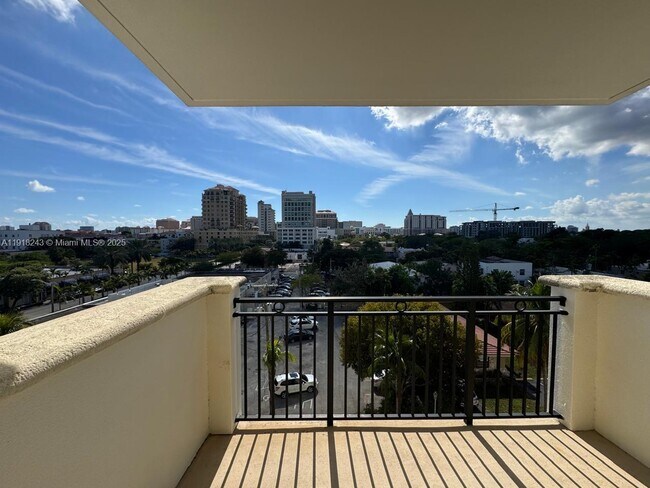 Building Photo - 1300 Ponce de Leon Blvd