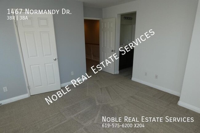 Building Photo - 1467 Normandy Dr