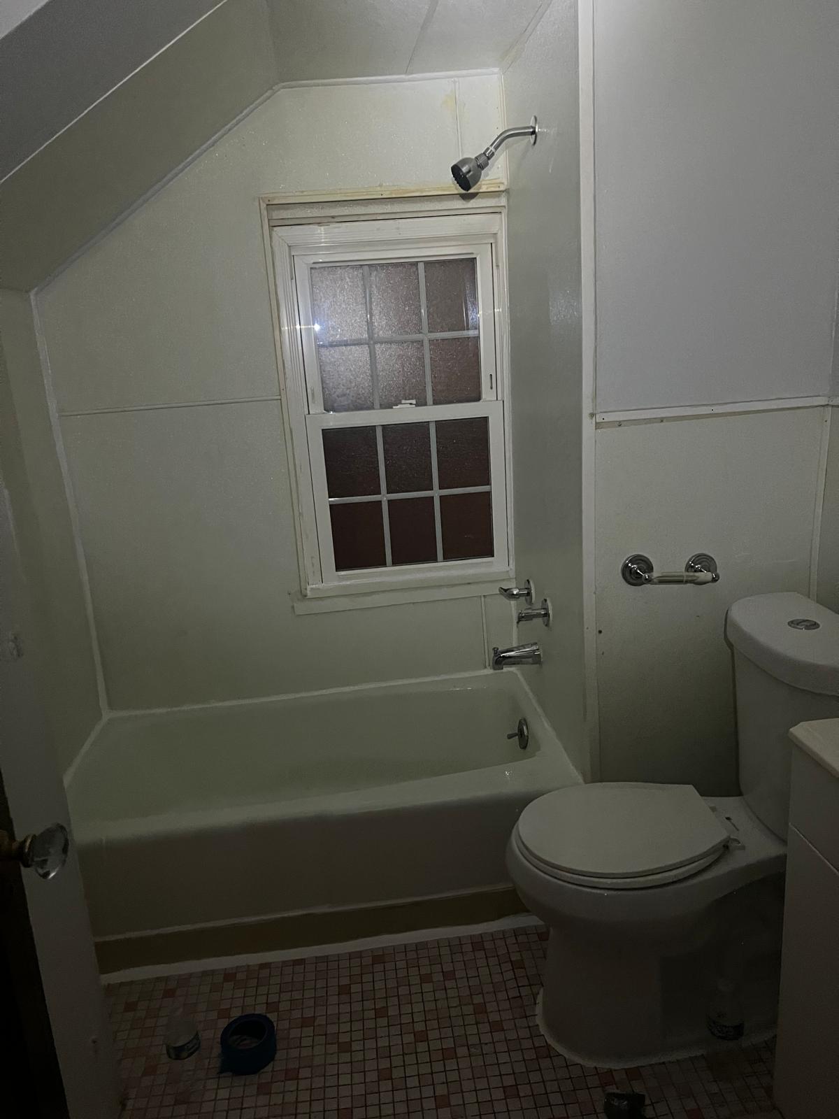 Building Photo - 35 Poultney Ave