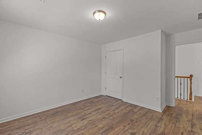 Building Photo - 3206 Montauk Hill Dr