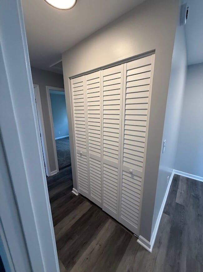 Building Photo - *JULY SPECIAL* Reduced Rent! Fully Renovat...